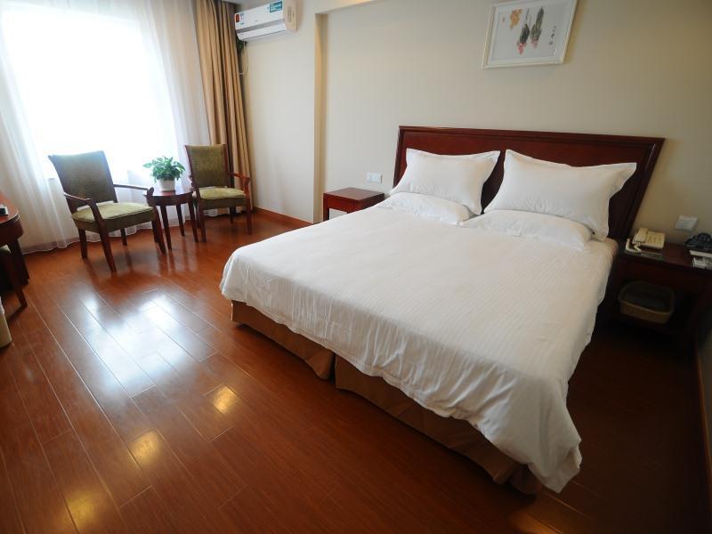 GreenTree Inn Jiangsu Huaian West Huaihai Road Bus