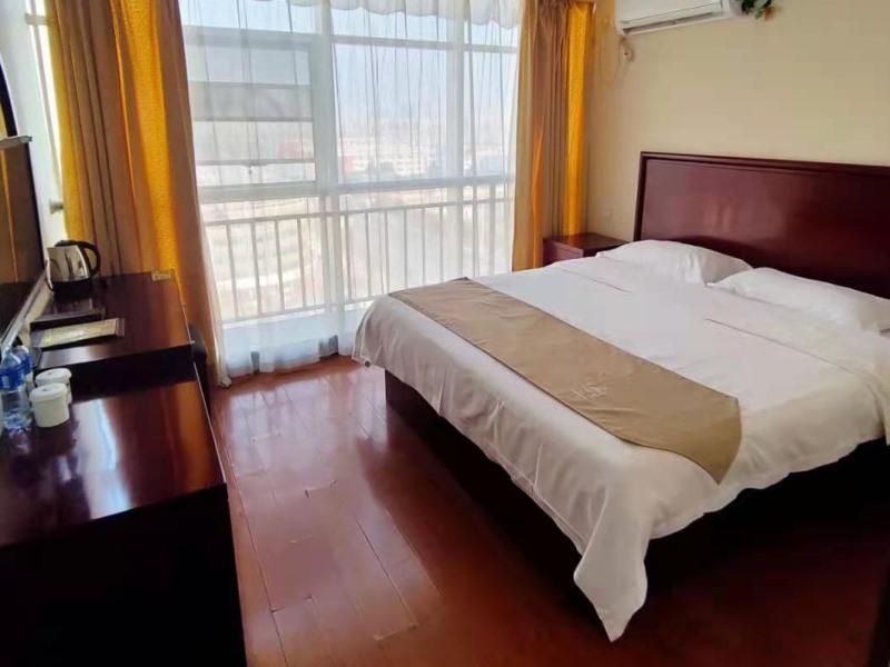 Bed room