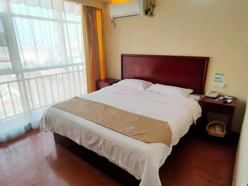 Bed room