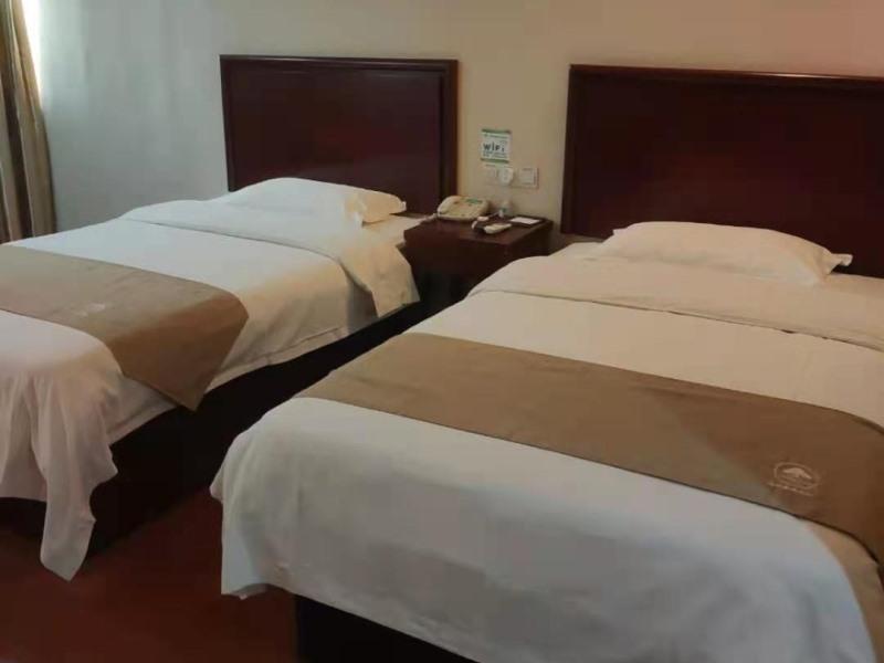 Bed room