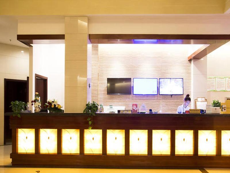 GreenTree Inn ShanDong ZiBo Flyover Business Hotel image