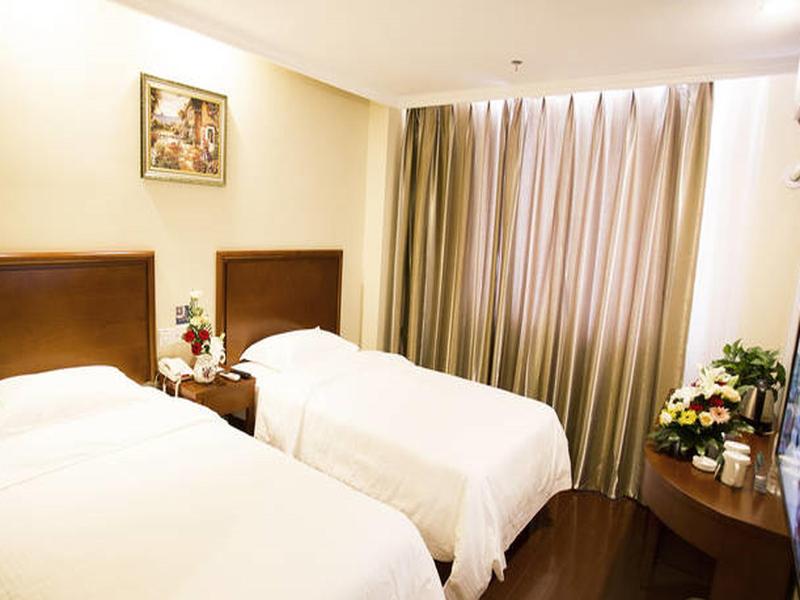 GreenTree Inn ShanDong ZiBo Flyover Business Hotel image