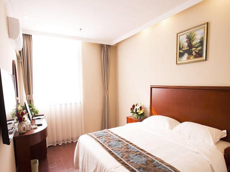 GreenTree Inn ShanDong ZiBo Flyover Business Hotel image
