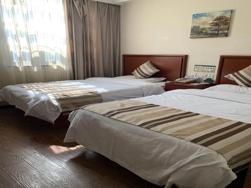 Bed room