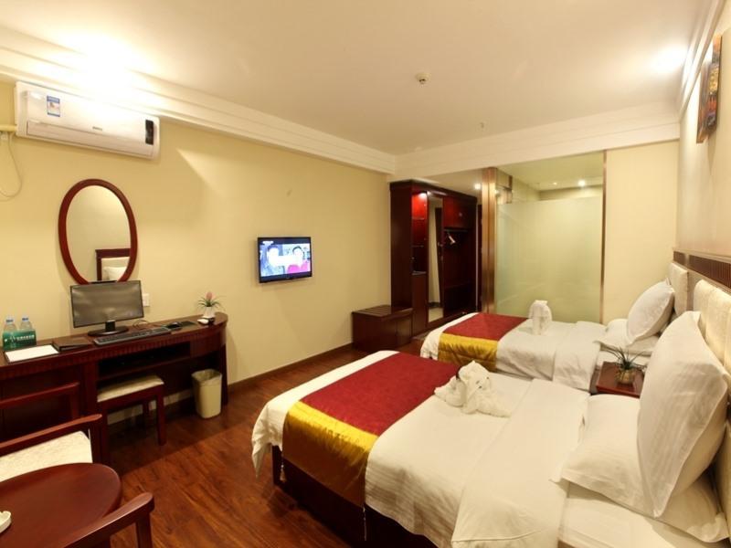 GreenTree Inn YaLongWan YingBin Ave JiYang image