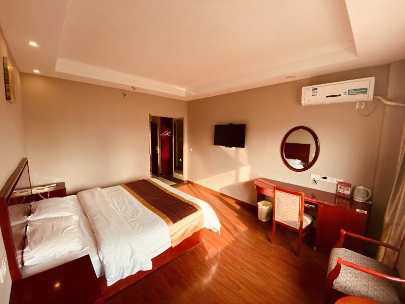 Bed room
