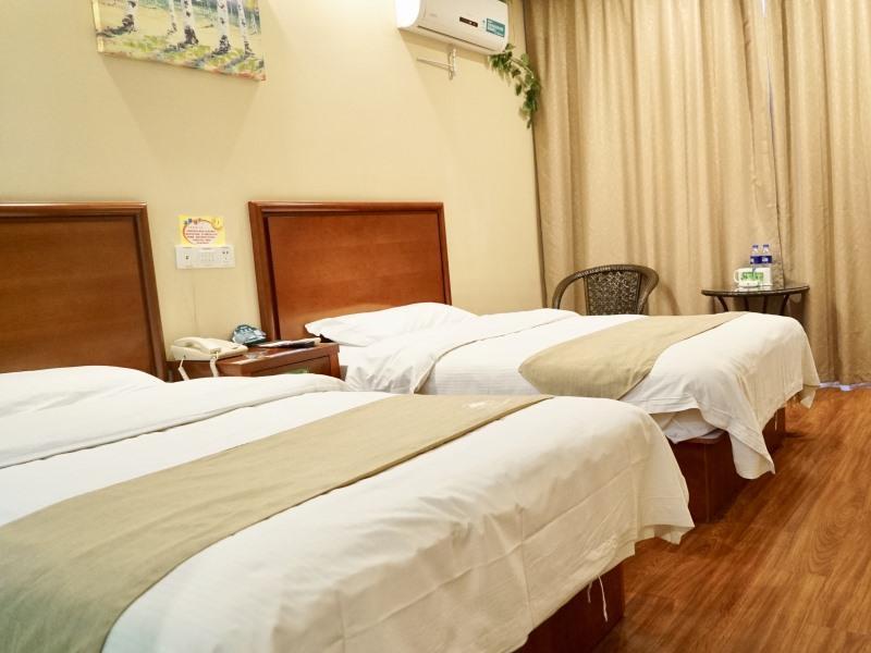 Bed room