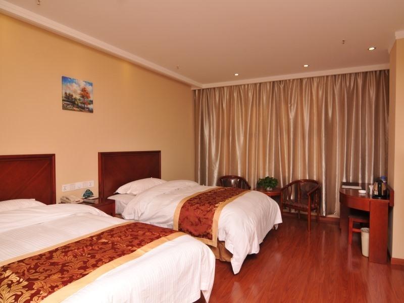 Bed room