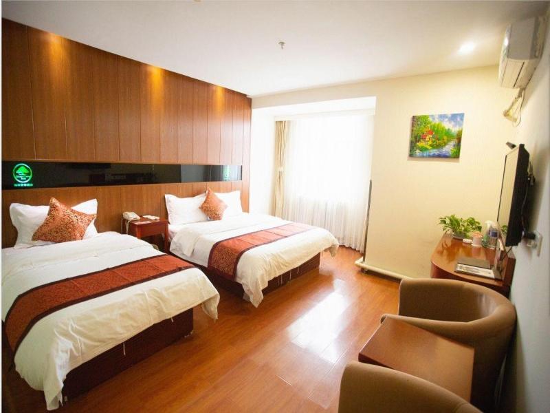 GreenTree Inn TianJin GuLou Square Express Hotel image 2