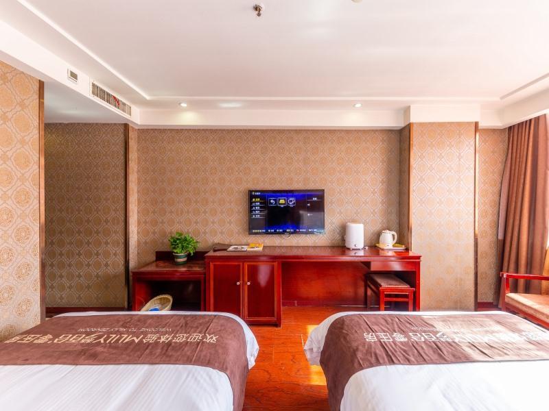 Bed room