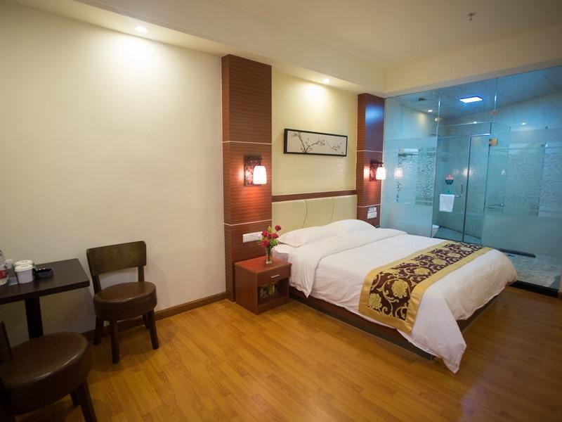 Bed room