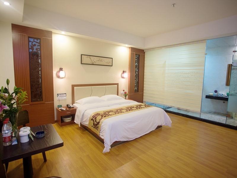 Bed room
