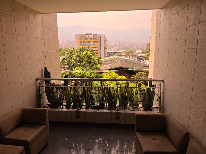 Hotel Monarca image