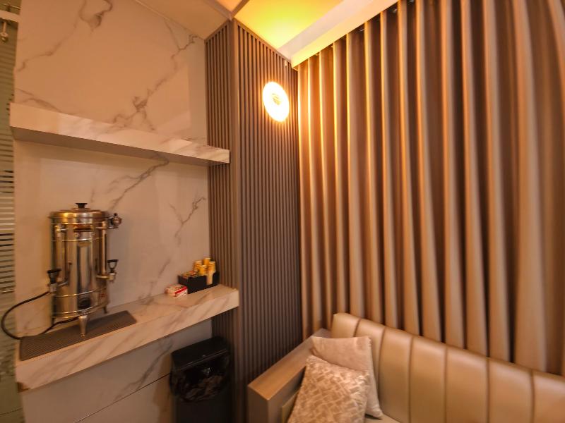 Hotel Monarca image