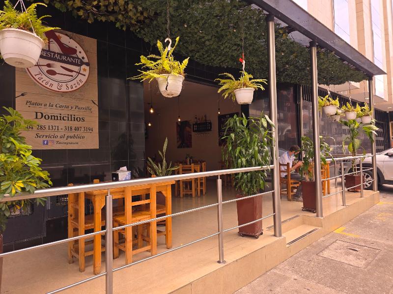 Hotel Monarca image