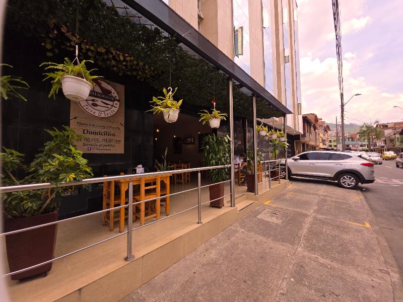 Hotel Monarca image