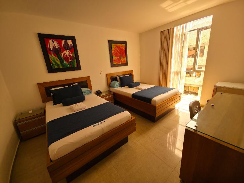 Hotel Monarca image
