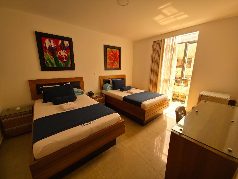 Hotel Monarca image