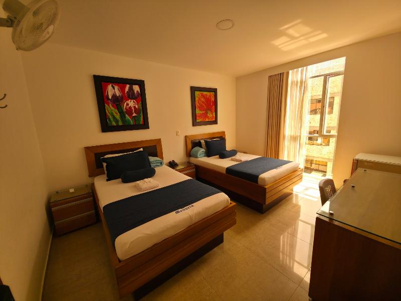 Hotel Monarca image