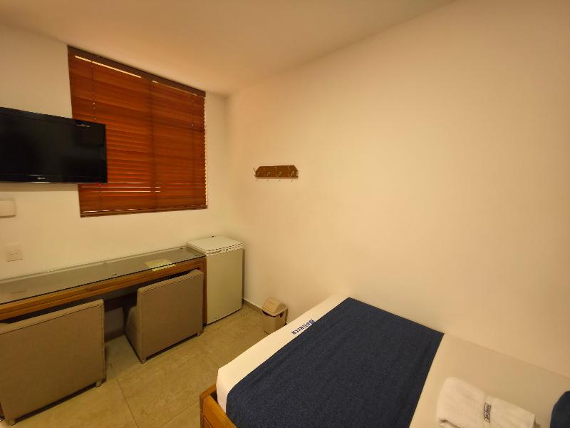 Hotel Monarca image