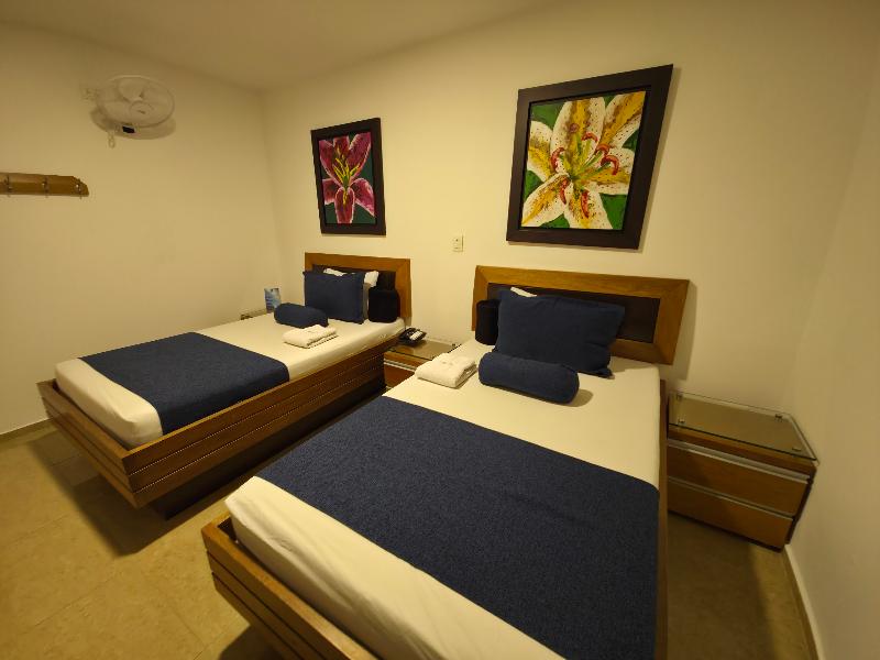 Hotel Monarca image