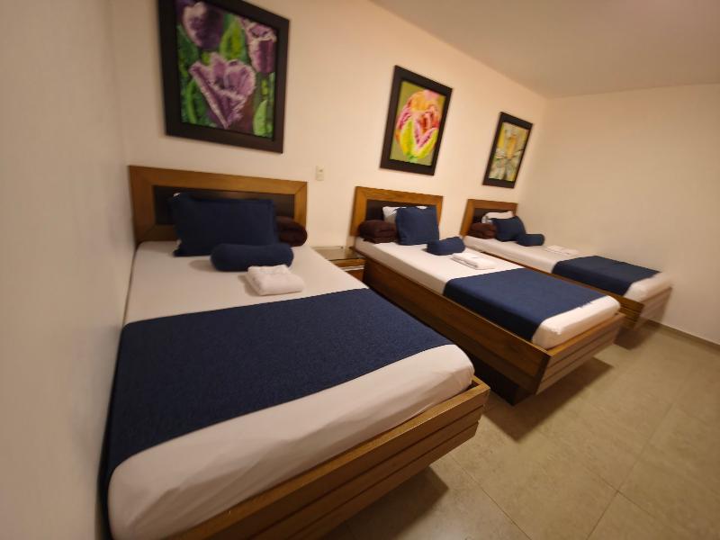 Hotel Monarca image