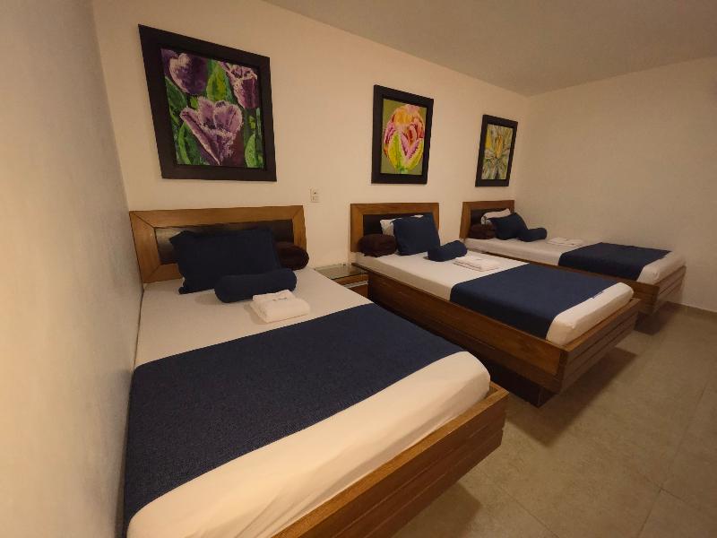 Hotel Monarca image