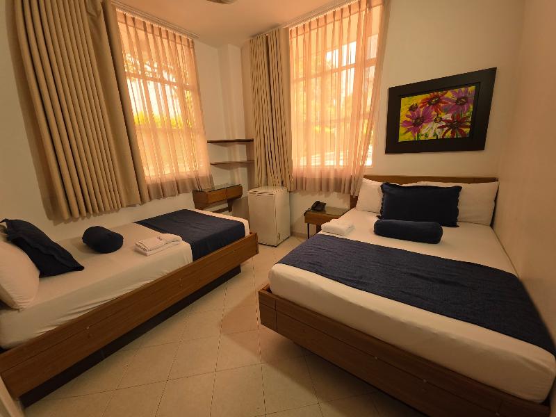 Hotel Monarca image