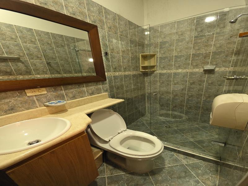 Hotel Monarca image