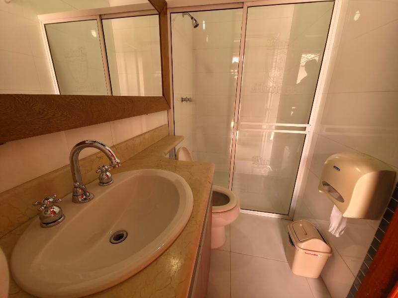 Hotel Monarca image