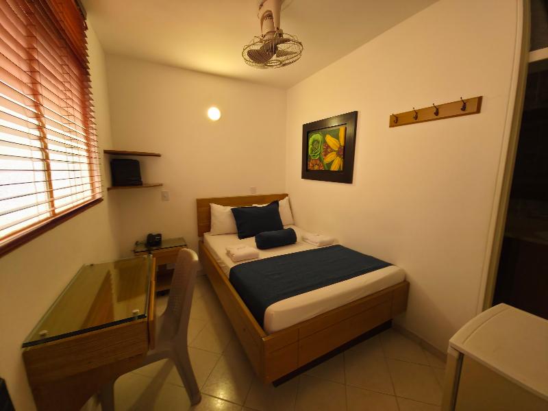 Hotel Monarca image