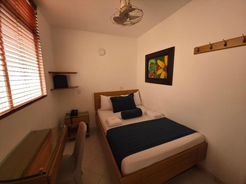 Hotel Monarca image