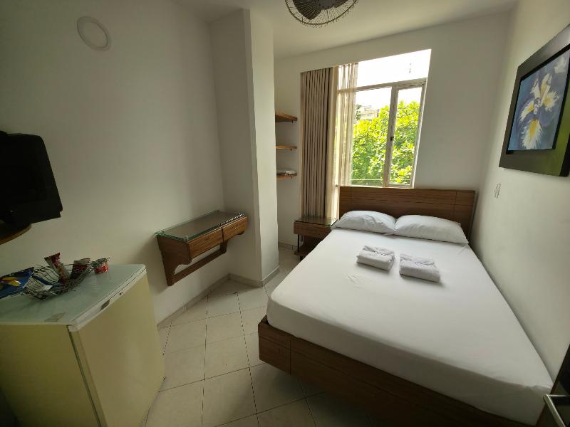 Hotel Monarca image