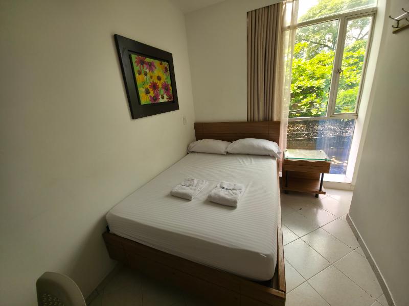 Hotel Monarca image