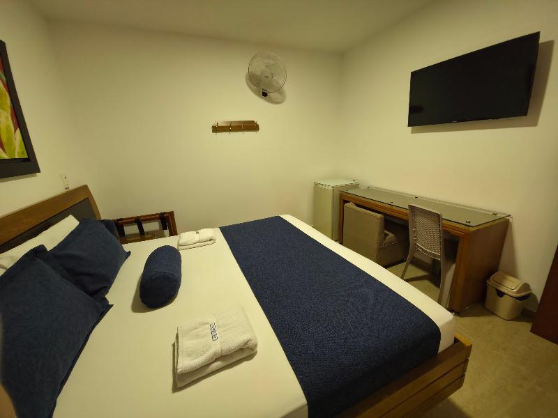 Hotel Monarca image