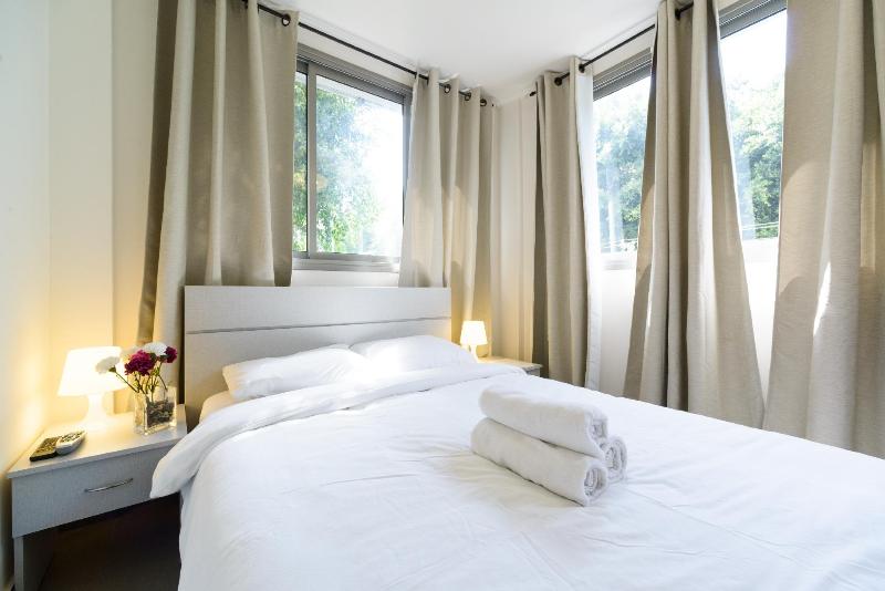 Dizengoff Inn image