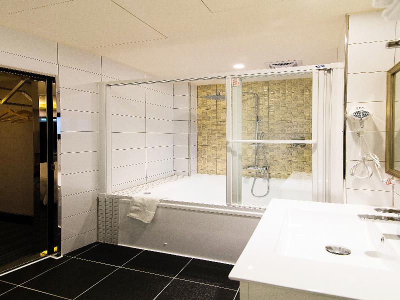 V One Hotel Ningxia No 2 Inn image