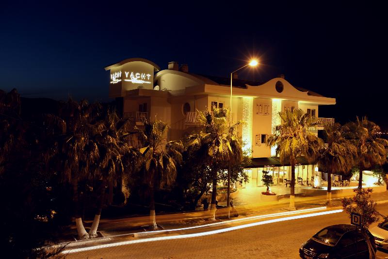 Yacht Classic Hotel image