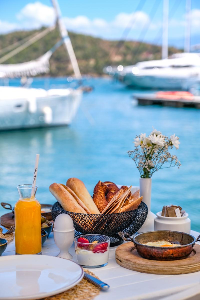 Yacht Classic Hotel image