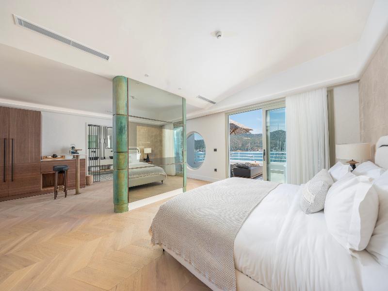 Yacht Classic Hotel image