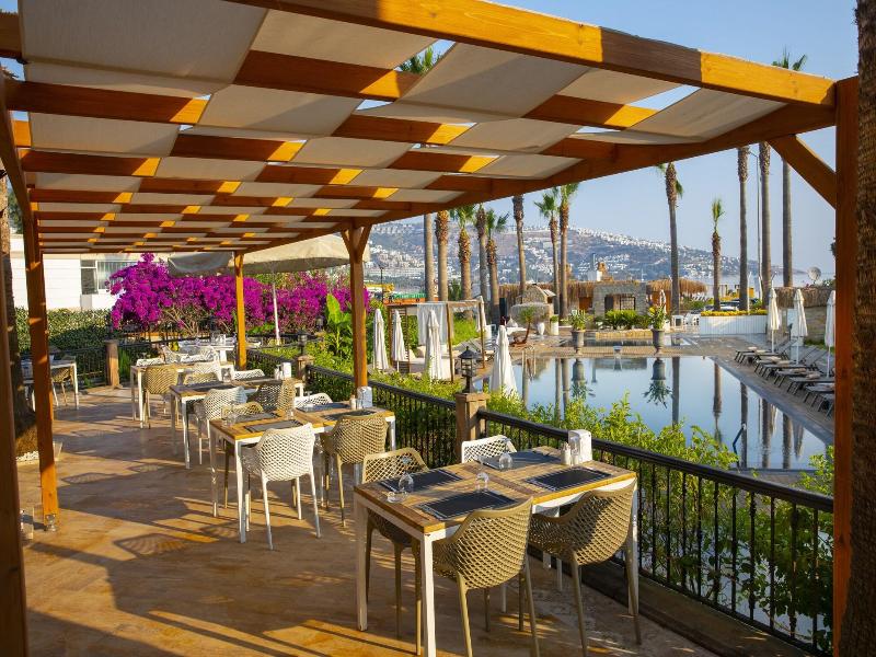 Vita Bella Resort & Spa image