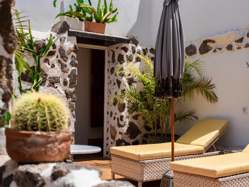 El Charco Suite image