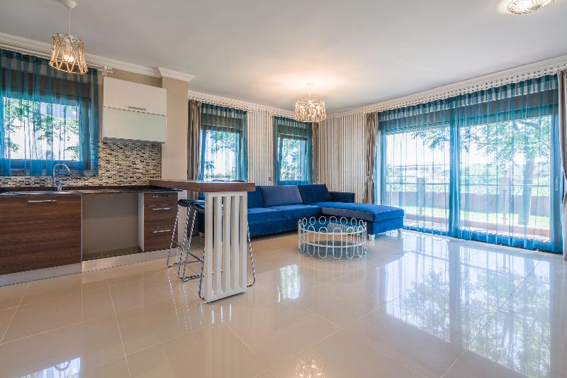 Villa Vista image