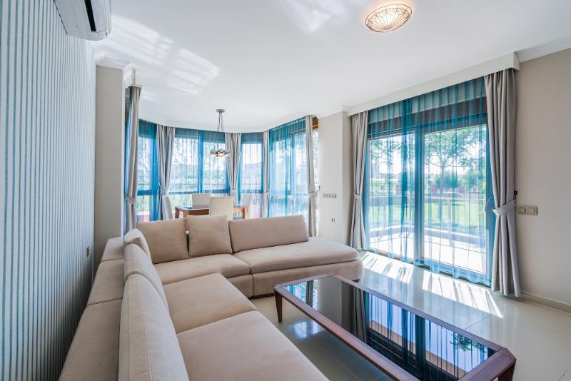 Villa Vista image