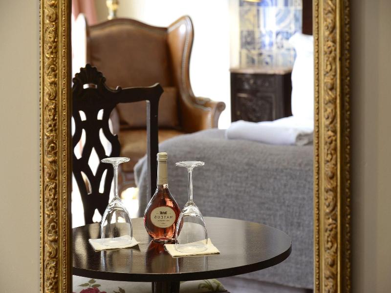 Dalma Old Town Suites image