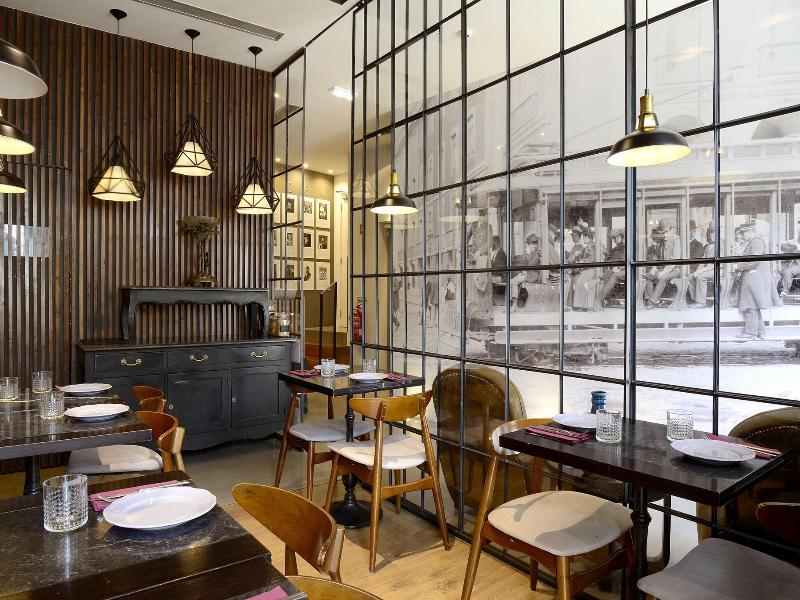 Dalma Old Town Suites image