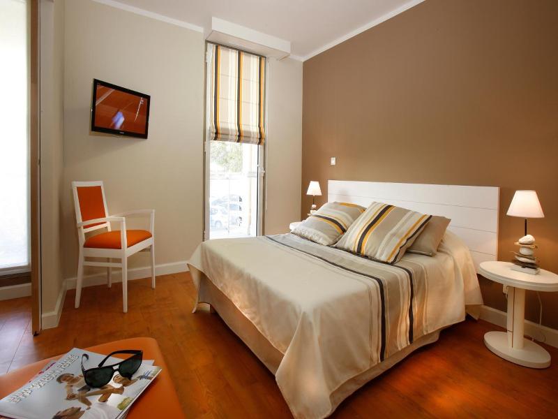 Hotel Club La Font Des Horts image