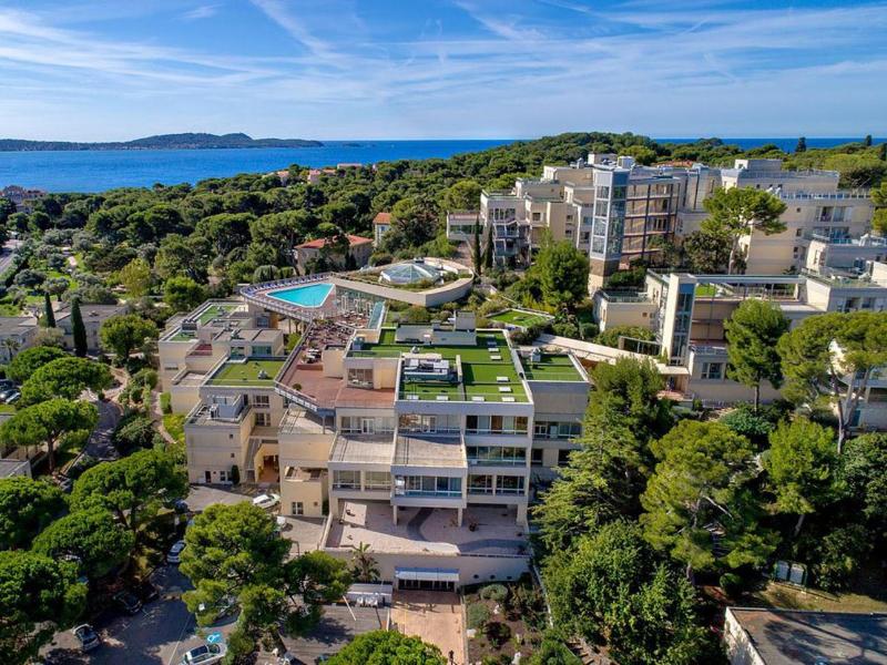 Hotel Club La Font Des Horts image