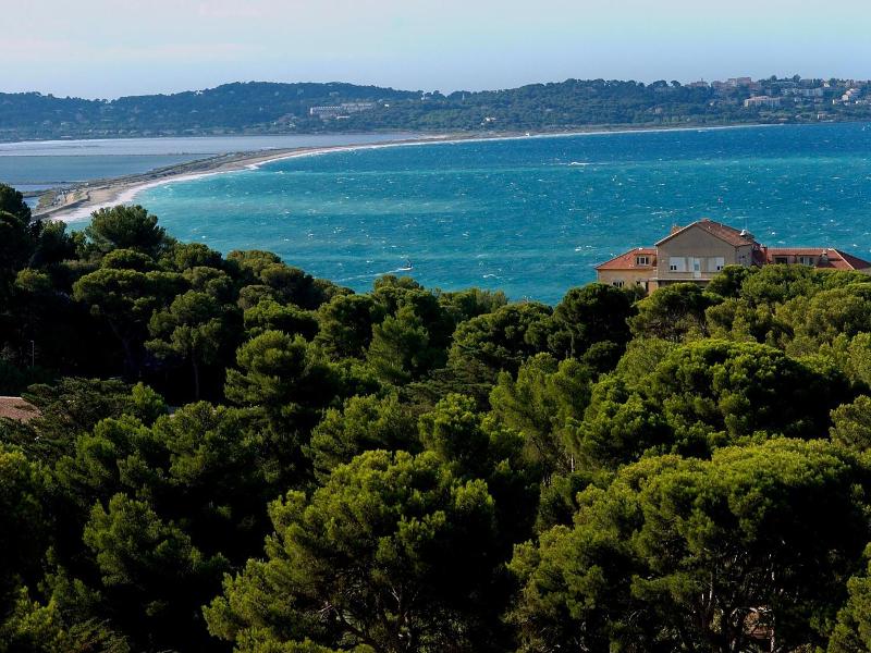 Hotel Club La Font Des Horts image