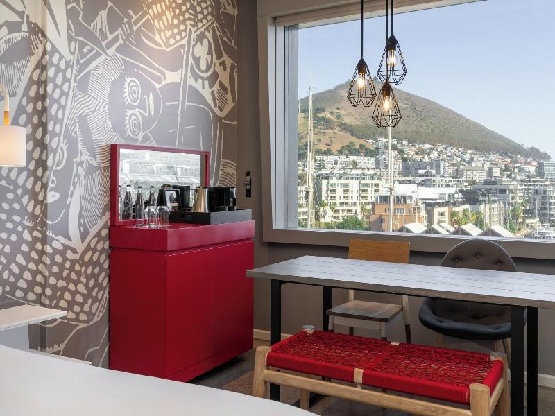 Radisson Red V&A Waterfront, Cape Town image
